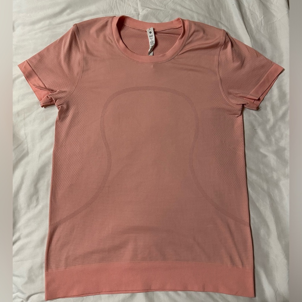 Lululemon pink swiftly tech
